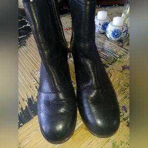 Sorel leather ankle boots